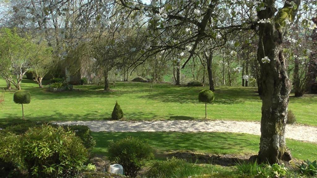 Gite Insolite "Le Coup De Foudre" Sa Vue Panoramique Vimoutiers Buitenkant foto